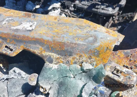 2003 Mercury Mountaineer из США, поврежденный, VIN 4M2ZU86K73UJ21120